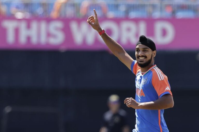 Using Online Cricket ID for Lay Bets on IPL Early Wickets